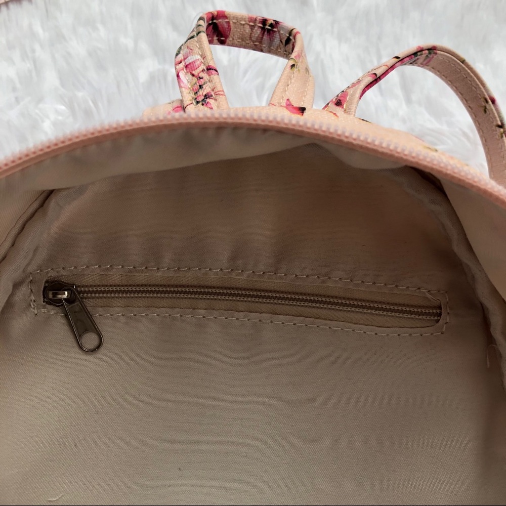FLASH SALE 🖤🖤 FLORAL PRINT PINK TRENDY BACKPACK - Picture 4 of 10